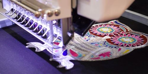 Industrial embroidery machine